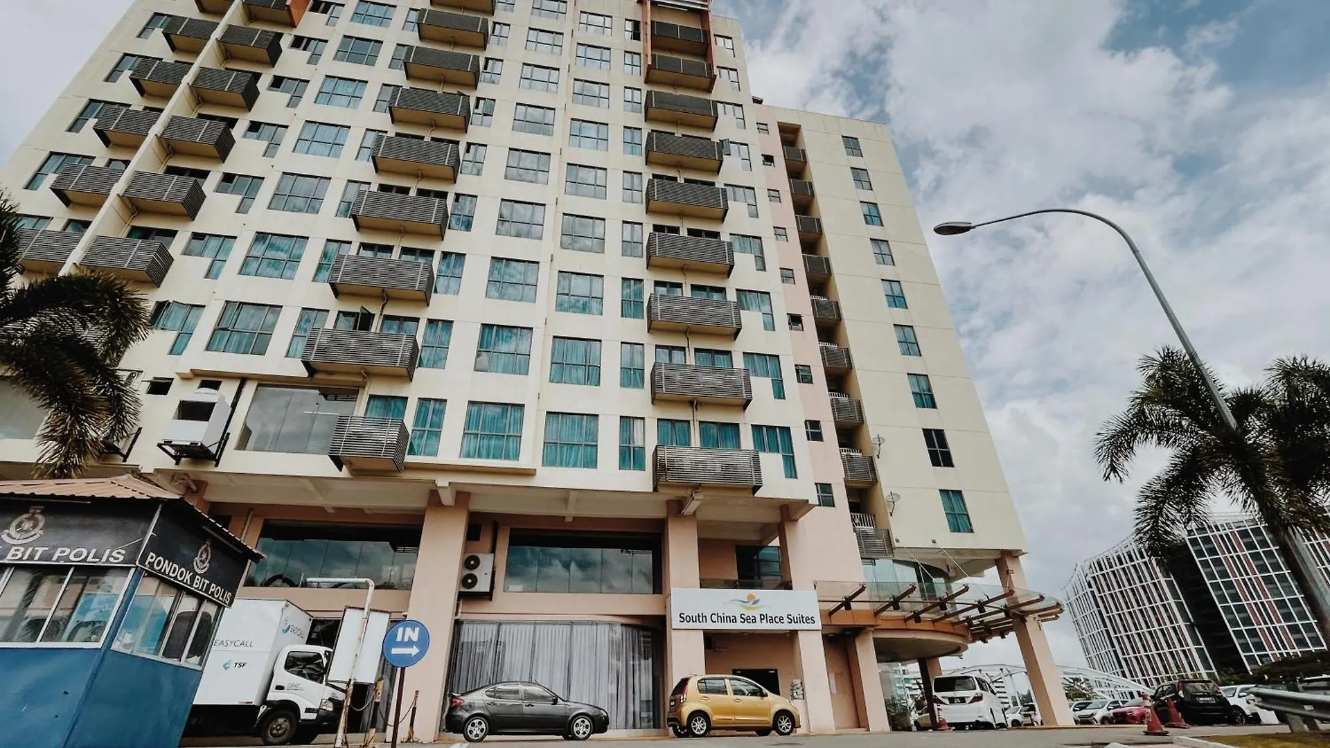 Mujj Residence Near Imago And Kkia 亞庇