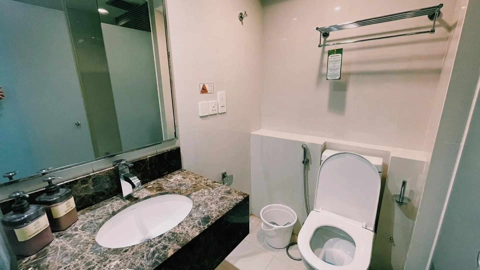 Mujj Residence Near Imago And Kkia 亞庇 公寓